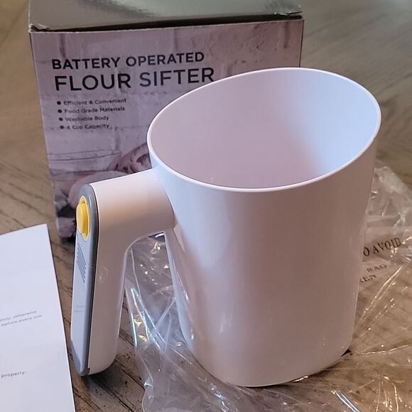 Electric flour sifter 4 cup NWT - Picture 7 of 7